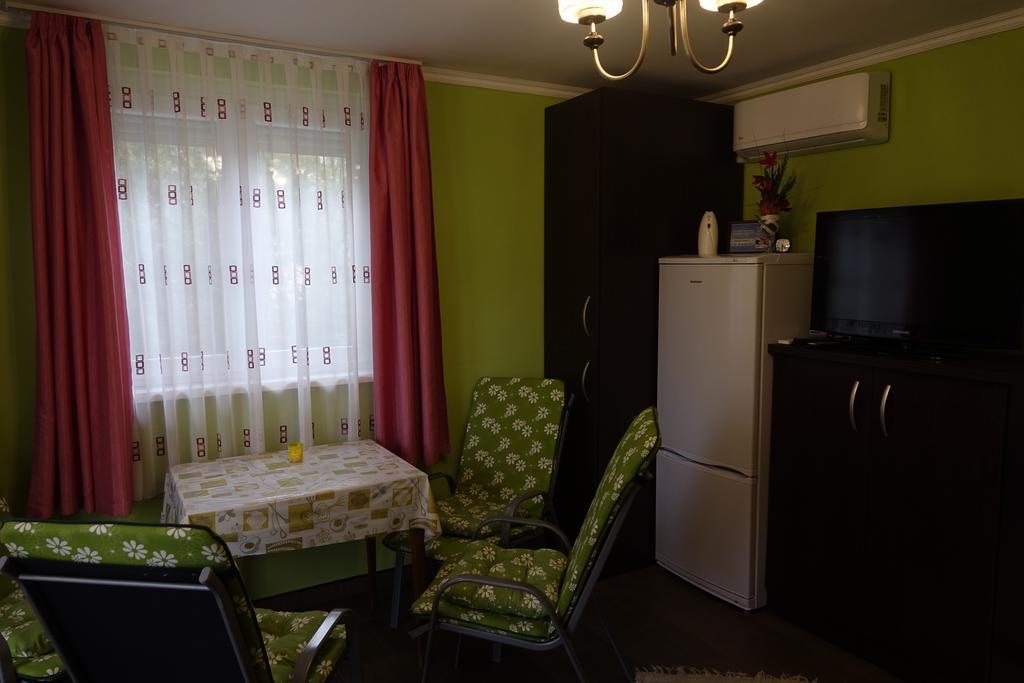 Mesteri Apartman Esterno foto
