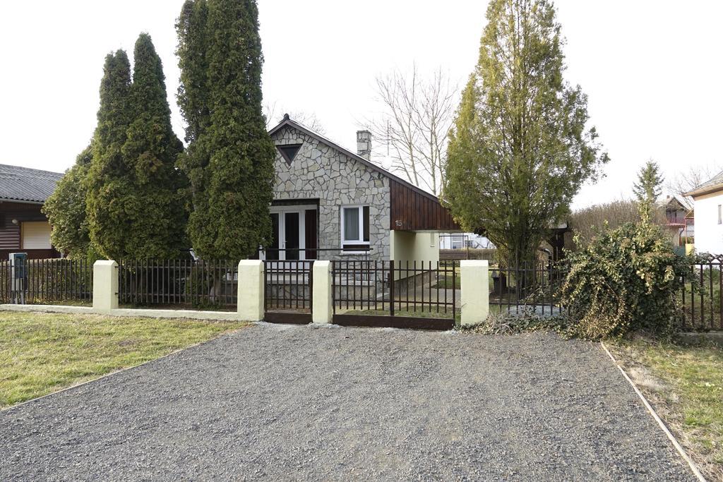 Mesteri Apartman Esterno foto